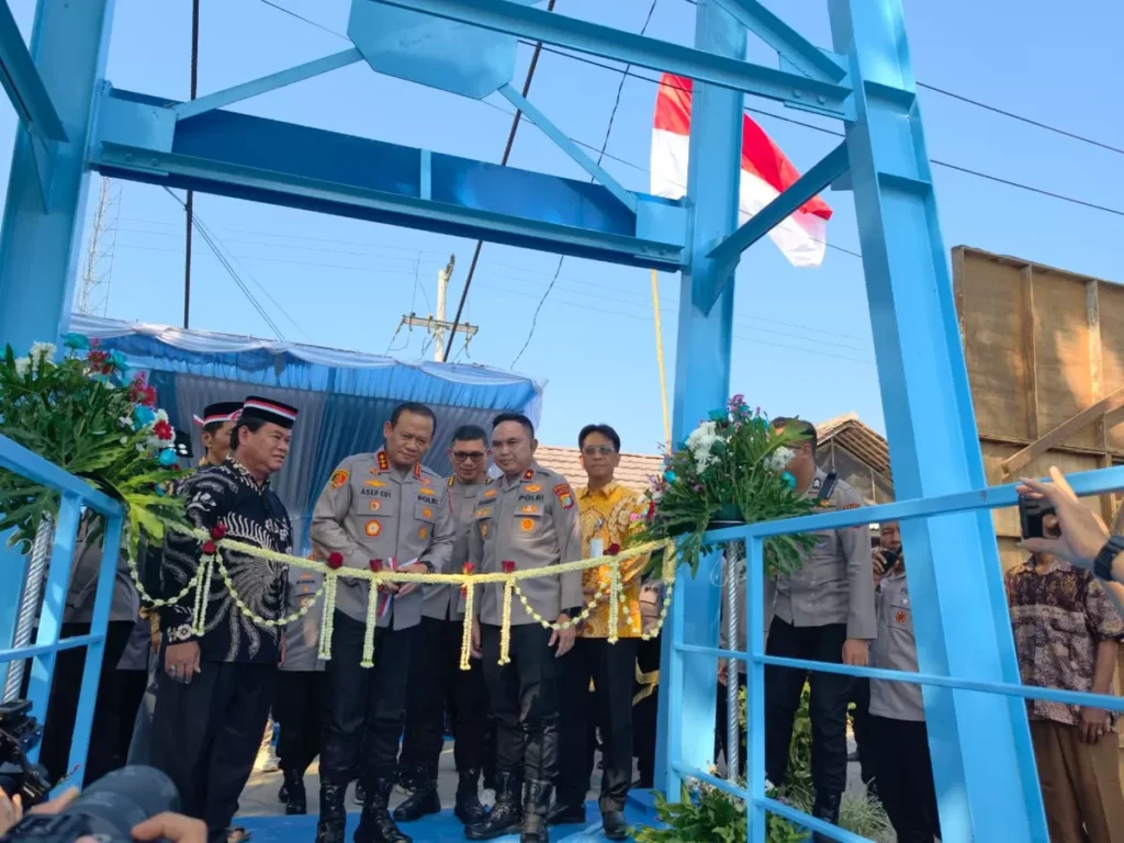 Jembatan Bekasi di Ridomanah Resmi Beroperasi, Warga Cibarusah Sambut Antusias